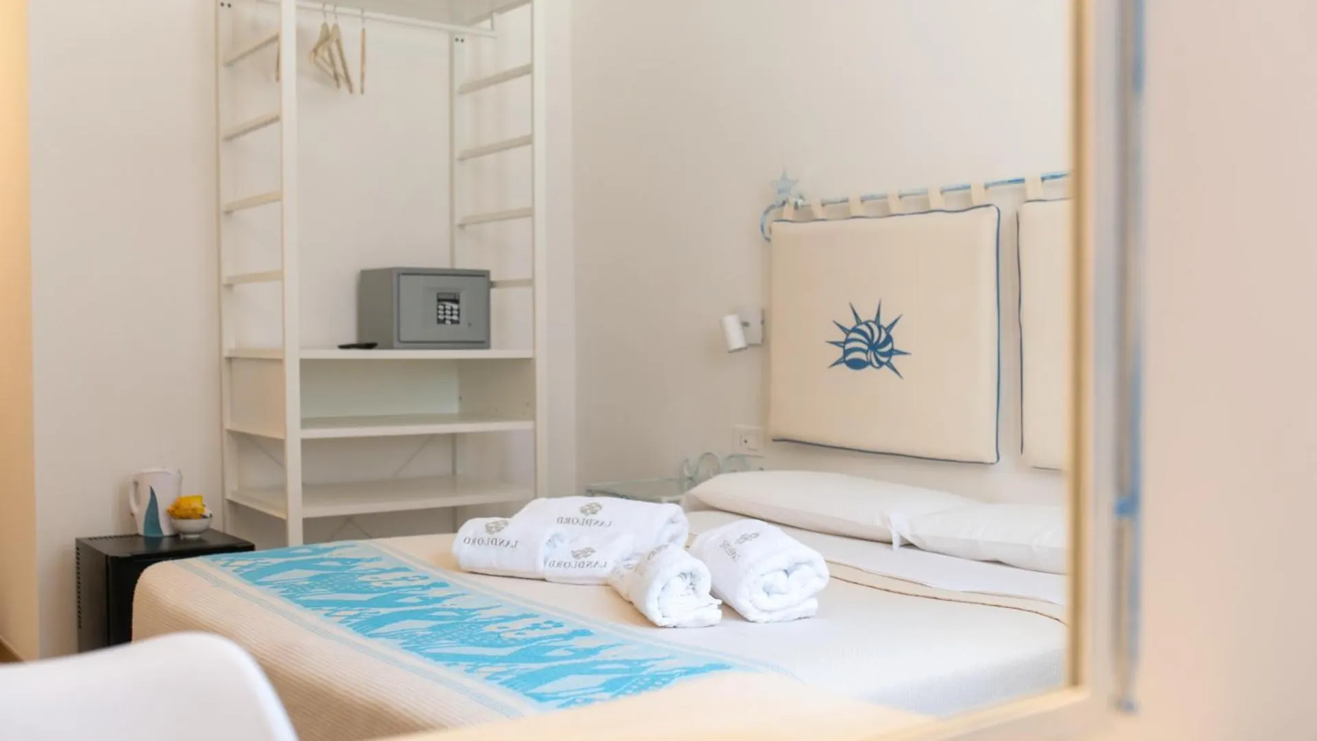 Landlord Hotel Alghero 0*,  Italy